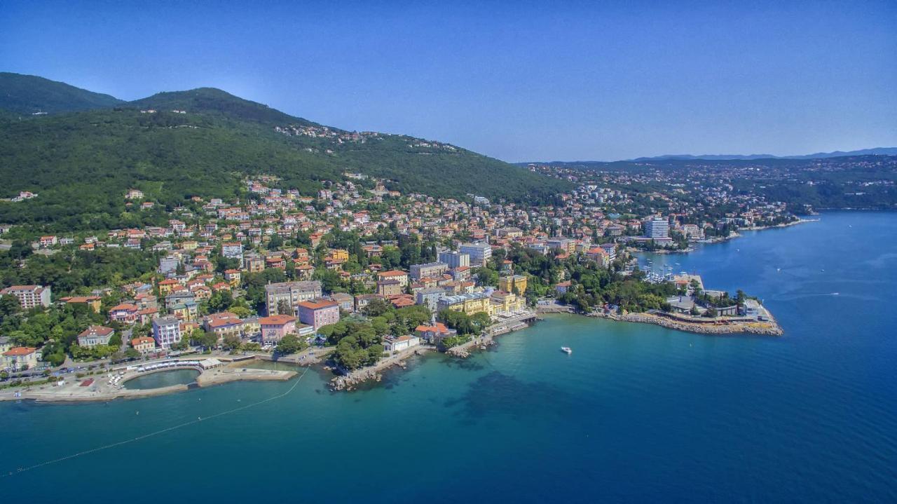 Apartments Matacin With Sea View Опатия Экстерьер фото